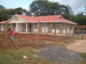 Hilfe zur Selbsthilfe: Die Krankenstation in Thika trägt sich zwischenzeitlich selbst.